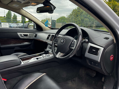 Jaguar XF 2.2 XF Portfolio D Auto 4dr 20