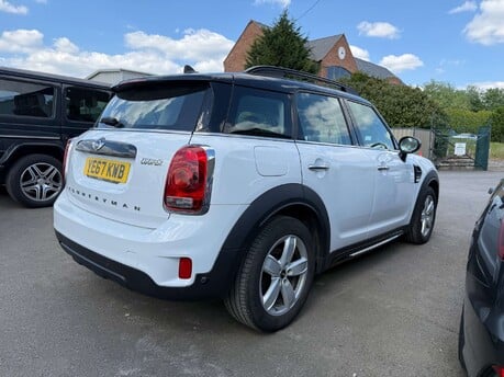 Mini Countryman 1.5 Countryman Cooper Auto 5dr 16