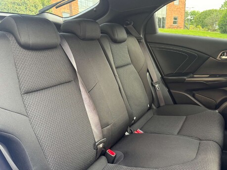 Honda Civic 1.6 Civic i-DTec Sport 5dr 26