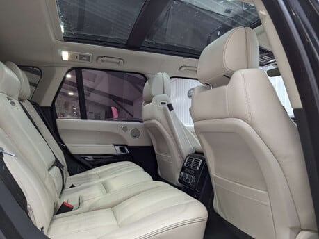 Land Rover Range Rover 4.4 SD V8 Autobiography Auto 4WD Euro 6 (s/s) 5dr 68