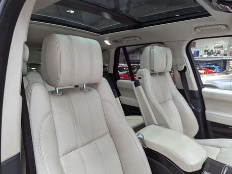 Land Rover Range Rover 4.4 SD V8 Autobiography Auto 4WD Euro 6 (s/s) 5dr 56