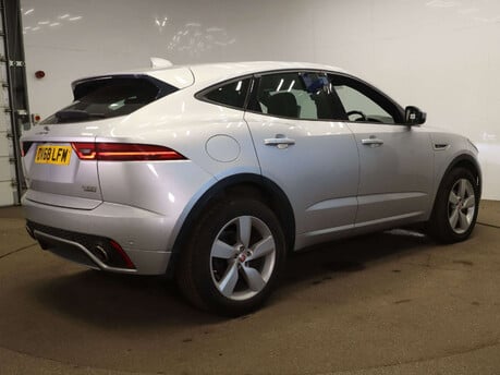 Jaguar E-Pace 2.0 E-Pace R-Dynamic SE D AWD Auto 4WD 5dr 8