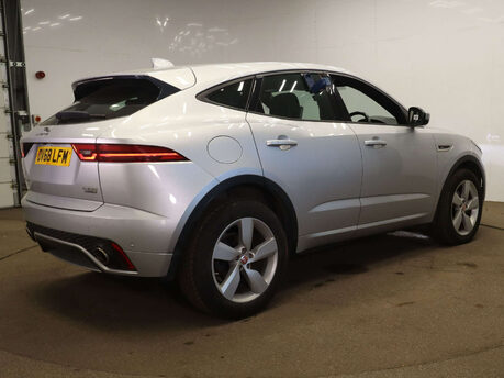 Jaguar E-Pace 2.0 E-Pace R-Dynamic SE D AWD Auto 4WD 5dr 9