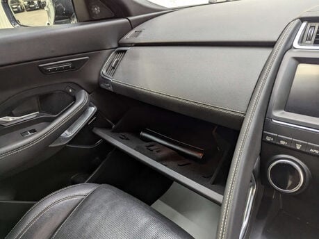 Jaguar E-Pace 2.0 E-Pace R-Dynamic SE D AWD Auto 4WD 5dr 87