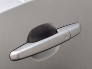 Jaguar E-Pace 2.0 E-Pace R-Dynamic SE D AWD Auto 4WD 5dr 31
