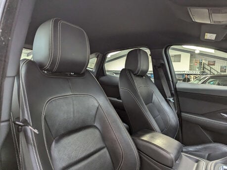 Jaguar E-Pace 2.0 E-Pace R-Dynamic SE D AWD Auto 4WD 5dr 53