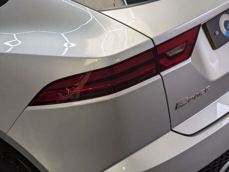 Jaguar E-Pace 2.0 E-Pace R-Dynamic SE D AWD Auto 4WD 5dr 43