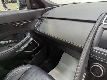Jaguar E-Pace 2.0 E-Pace R-Dynamic SE D AWD Auto 4WD 5dr 86