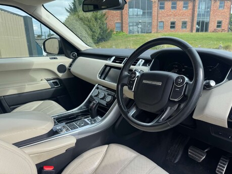 Land Rover Range Rover Sport 3.0 Range Rover Sport HSE Dynamic SDV6 Auto 4WD 5dr 17