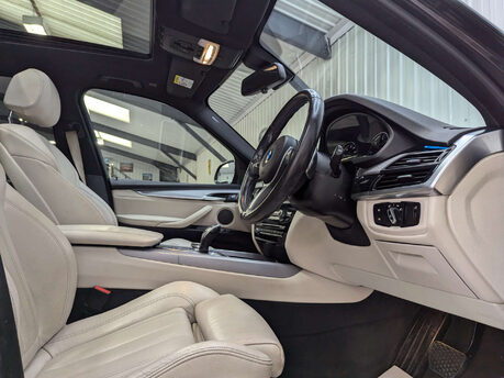 BMW X5 3.0 X5 M50D Auto 4WD 5dr 50