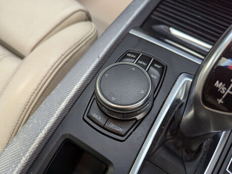 BMW X5 3.0 X5 M50D Auto 4WD 5dr 93