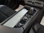 Volvo XC90 2.0 XC90 R-Design B5 MHEV AWD Auto 4WD 5dr 88