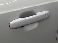 Volvo XC90 2.0 XC90 R-Design B5 MHEV AWD Auto 4WD 5dr 32