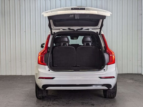 Volvo XC90 2.0 XC90 R-Design B5 MHEV AWD Auto 4WD 5dr 44