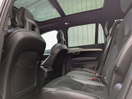 Volvo XC90 2.0 XC90 R-Design B5 MHEV AWD Auto 4WD 5dr 68