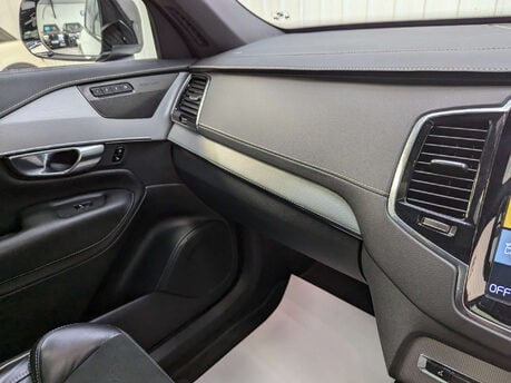 Volvo XC90 2.0 XC90 R-Design B5 MHEV AWD Auto 4WD 5dr 91
