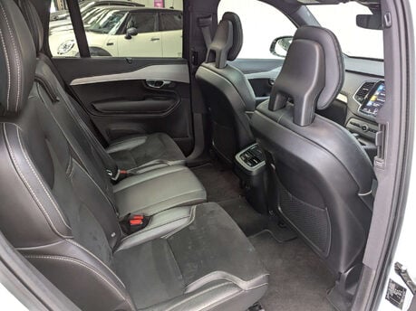 Volvo XC90 2.0 XC90 R-Design B5 MHEV AWD Auto 4WD 5dr 61