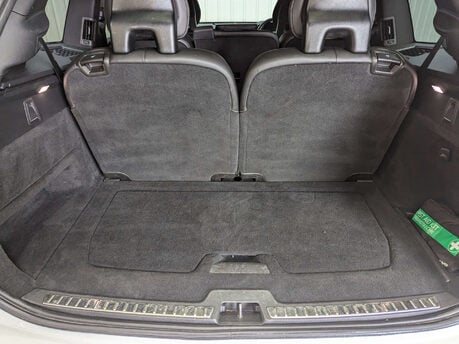 Volvo XC90 2.0 XC90 R-Design B5 MHEV AWD Auto 4WD 5dr 46