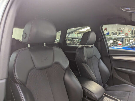 Audi Q5 2.0 Q5 S Line TDI Quattro Semi-Auto 4WD 5dr 38