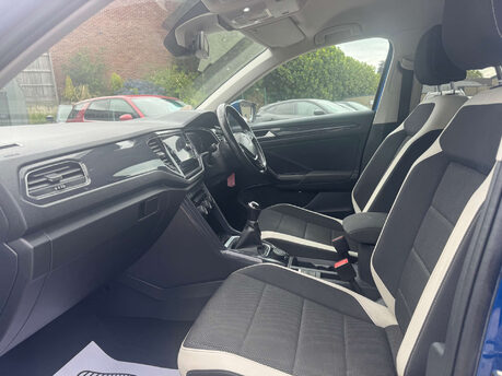 Volkswagen T-Roc 2.0 T-Roc SEL TDI 4Motion 4WD 5dr 18