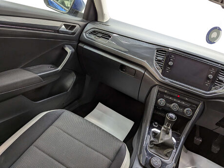 Volkswagen T-Roc 2.0 T-Roc SEL TDI 4Motion 4WD 5dr 47