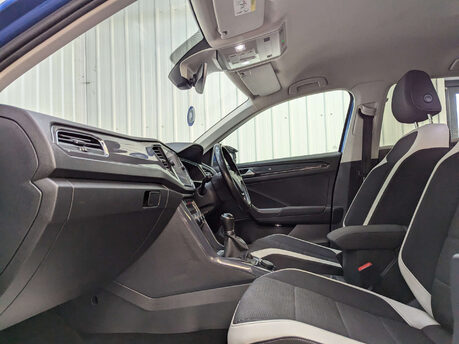 Volkswagen T-Roc 2.0 T-Roc SEL TDI 4Motion 4WD 5dr 56