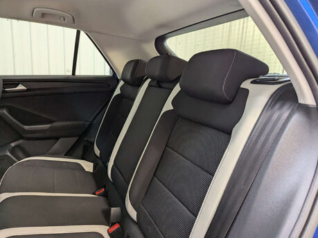 Volkswagen T-Roc 2.0 T-Roc SEL TDI 4Motion 4WD 5dr 68