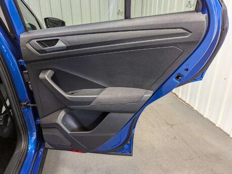 Volkswagen T-Roc 2.0 T-Roc SEL TDI 4Motion 4WD 5dr 65