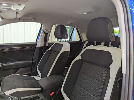 Volkswagen T-Roc 2.0 T-Roc SEL TDI 4Motion 4WD 5dr 57