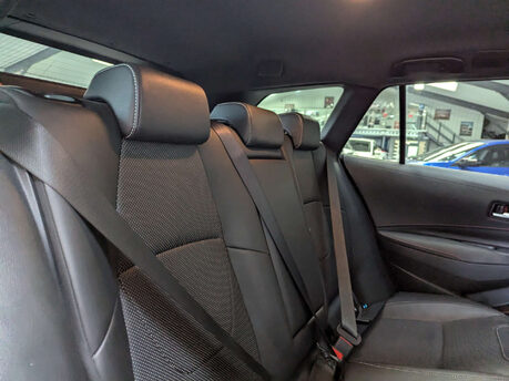 Toyota Corolla 2.0 Corolla Excel HEV CVT 5dr 62