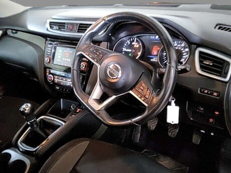 Nissan Qashqai 1.5 Qashqai Acenta Premium dCi 5dr 16