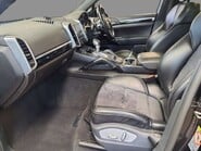 Porsche Cayenne 3.0 Cayenne D Platinum Edition V6 Tiptronic S A 4WD 5dr 4