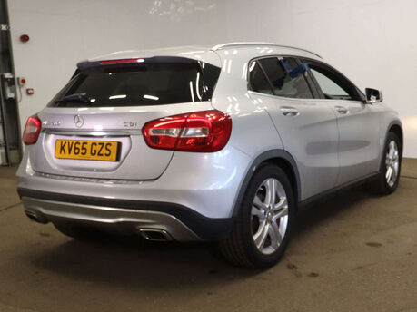 Mercedes-Benz GLA 2.1 GLA 200 Sport CDi Auto 5dr 11