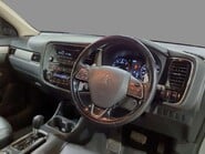 Mitsubishi Outlander 2.3 Outlander GX 3 DI-D Auto 4WD 5dr 13