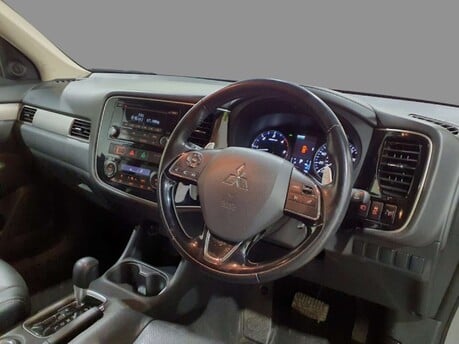 Mitsubishi Outlander 2.3 Outlander GX 3 DI-D Auto 4WD 5dr 13