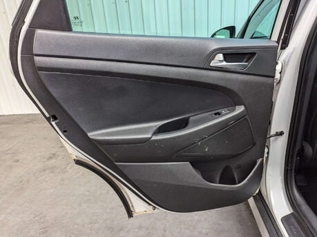 Hyundai TUCSON 1.7 Tucson Sport Edition 2WD CRDi 5dr 71