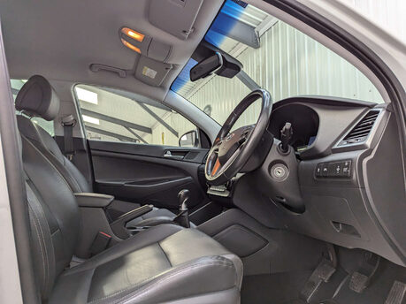 Hyundai TUCSON 1.7 Tucson Sport Edition 2WD CRDi 5dr 50