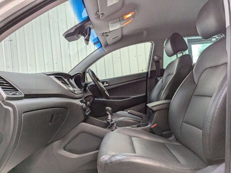 Hyundai TUCSON 1.7 Tucson Sport Edition 2WD CRDi 5dr 58