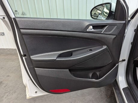 Hyundai TUCSON 1.7 Tucson Sport Edition 2WD CRDi 5dr 59