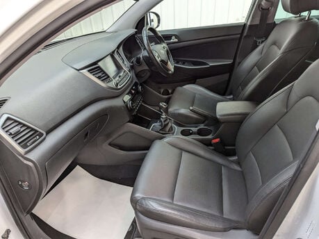 Hyundai TUCSON 1.7 Tucson Sport Edition 2WD CRDi 5dr 55