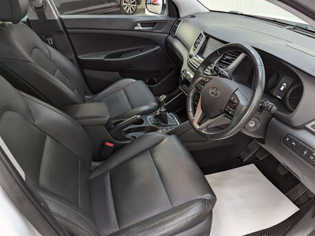 Hyundai TUCSON 1.7 Tucson Sport Edition 2WD CRDi 5dr 49