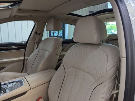 BMW 7 Series 3.0 730LD Exclusive Auto 4dr 56