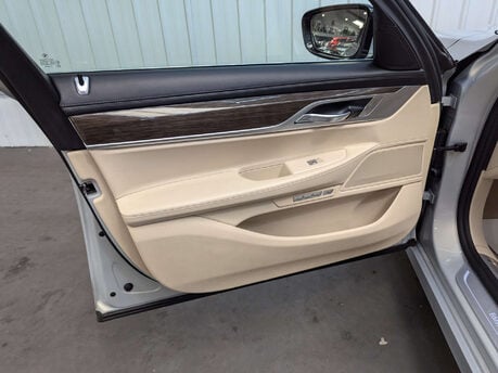 BMW 7 Series 3.0 730LD Exclusive Auto 4dr 58