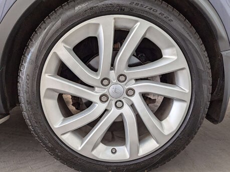 Land Rover Discovery 2.0 Discovery Luxury HSE SD4 Auto 4WD 5dr 30