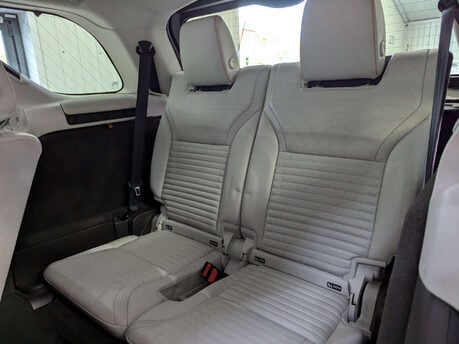 Land Rover Discovery 2.0 Discovery Luxury HSE SD4 Auto 4WD 5dr 73