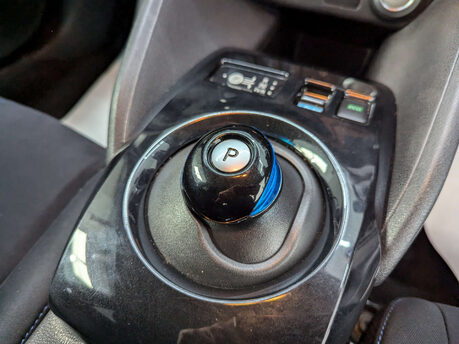 Nissan LEAF Leaf 2.Zero 5dr 83