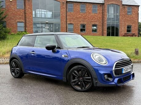 Mini Hatch 1.5 Cooper Sport Auto 3dr 11