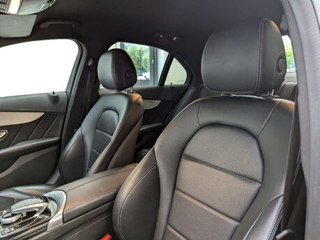 Mercedes-Benz C Class 2.1 C220 AMG Line Bluetec Auto 4dr 57