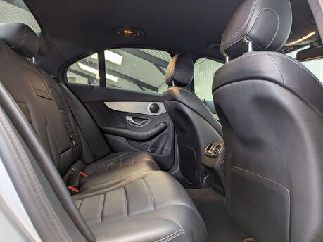 Mercedes-Benz C Class 2.1 C220 AMG Line Bluetec Auto 4dr 64