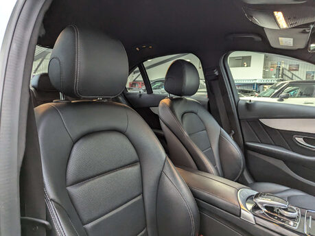 Mercedes-Benz C Class 2.1 C220 AMG Line Bluetec Auto 4dr 51